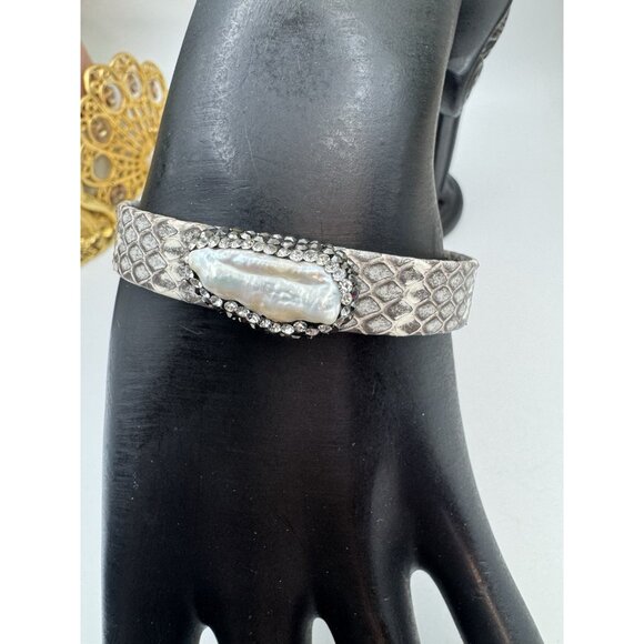 Snake Skin Baroque Pearl Marcasite Thin Cuff Bracelet Pretty Bracelet For Ladies - Picture 2 of 10